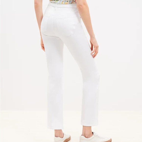 Loft Curvy high rise kick crop jeans in white size 26 or 2 curvy - Picture 2 of 8